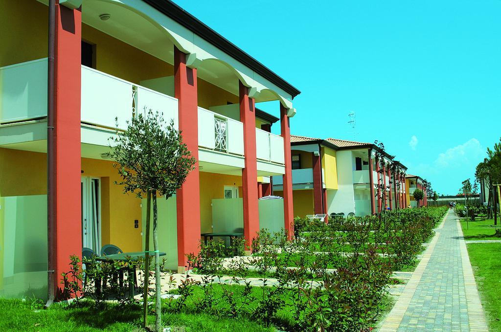 Villaggio Ai Pini Duna Verde Luaran gambar